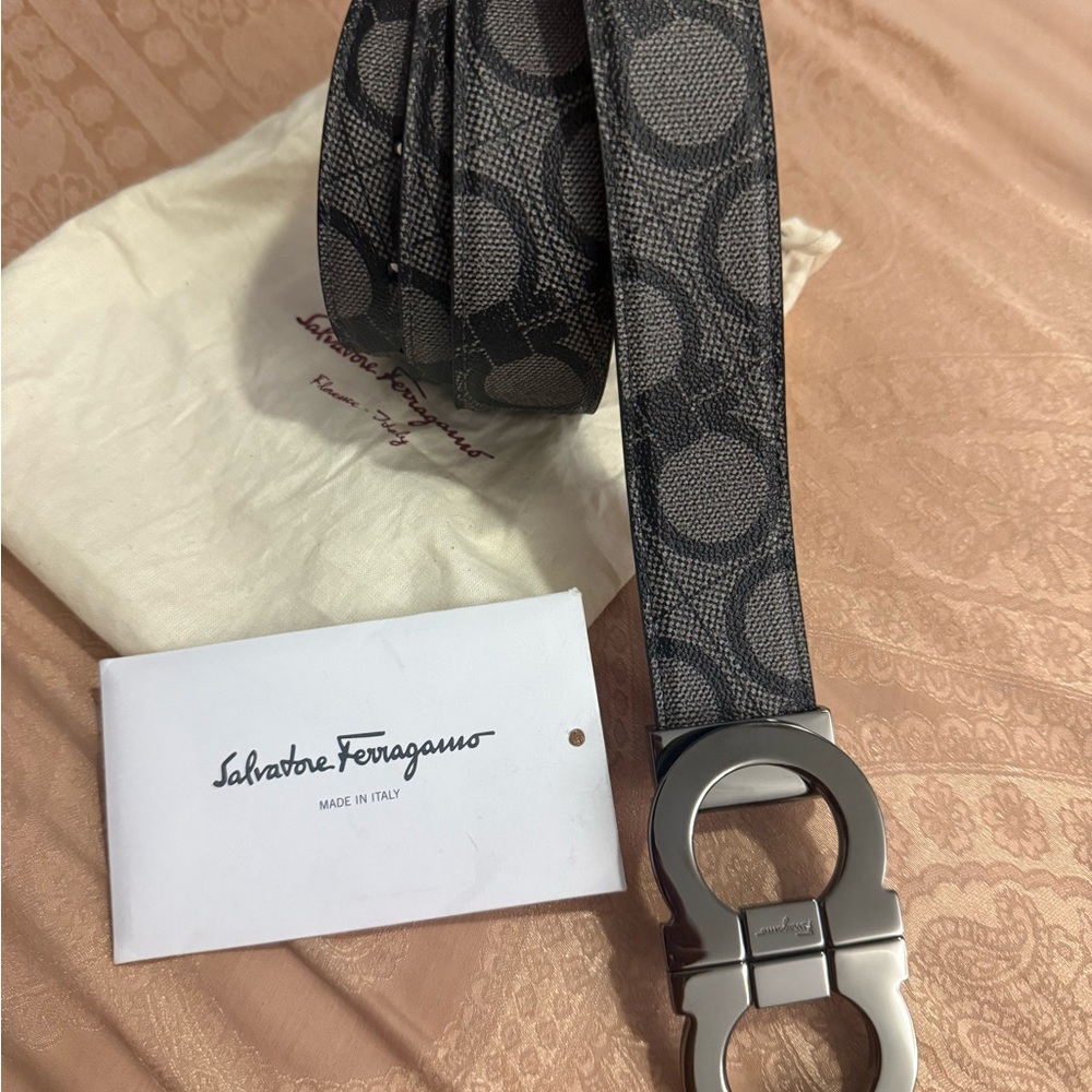 Salvatore Ferragamo Black Leather Belt - Picture 2 of 8